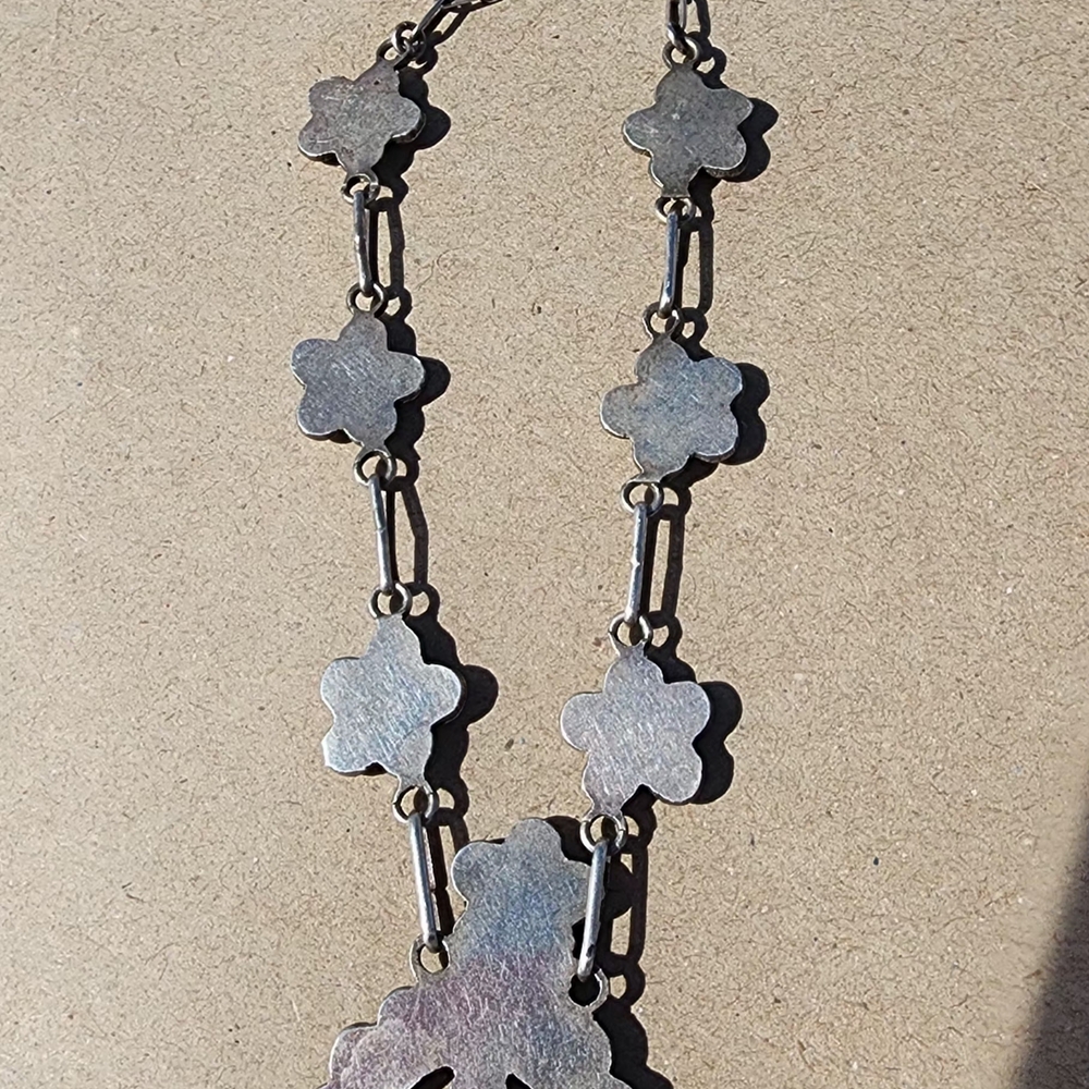 Delicate Native American Squash Blossom Link Necklace. - Picture 3 of 8